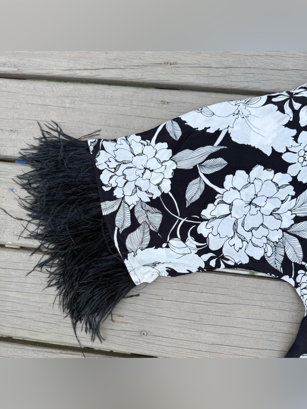 NWT Trina Turk Magomago Top Blouse in black and white size S - Picture 5 of 16